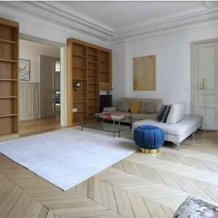 Apartment 44 Louvre